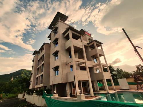 Hotel Janavi Resort