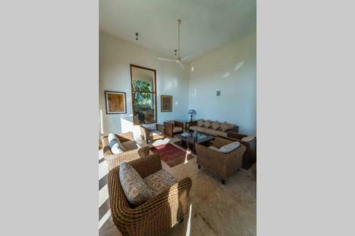 Villa Whitehouse By Hireavilla, Candolim