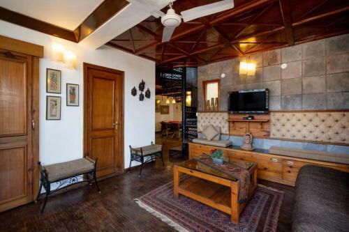 Apartamento Morning Glory, 4bhk Overlooking Nainital Lake