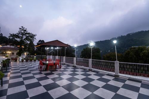 India Hotel - Hotel On Mall Road Nainital
