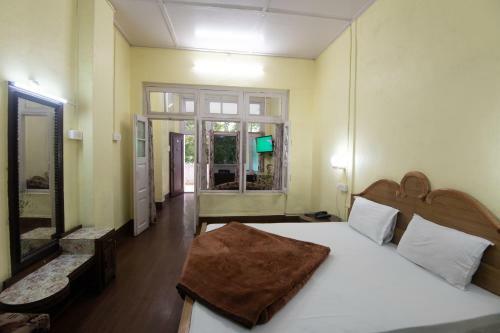 India Hotel - Hotel On Mall Road Nainital