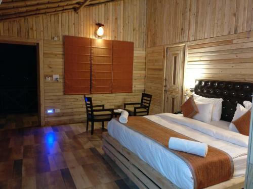 Hotel Luxus Nainital Adventure Park & Resort