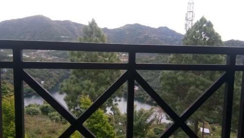 Hotel Luxus Nainital Adventure Park & Resort