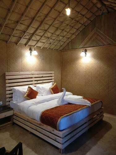 Hotel Luxus Nainital Adventure Park & Resort