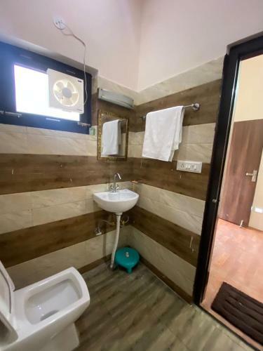Chirag Homestay Kainchi