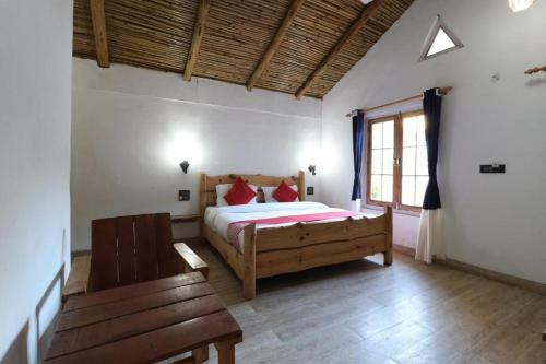 Hotel Hill Cottage, Khurpatal, Nainital