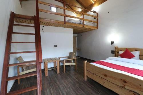 Hotel Hill Cottage, Khurpatal, Nainital