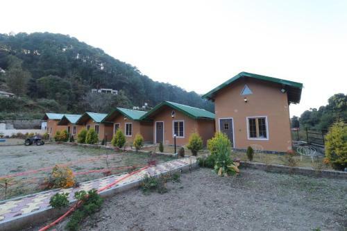 Hotel Hill Cottage, Khurpatal, Nainital