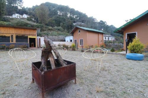 Hotel Hill Cottage, Khurpatal, Nainital