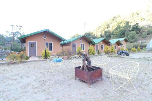 Hotel Hill Cottage, Khurpatal, Nainital