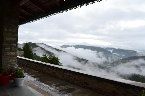 Lodge Aarish- Your Mountain Home !