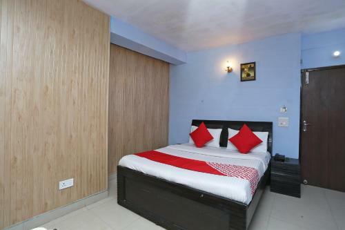 Oyo 37373 Hotel Sapphire
