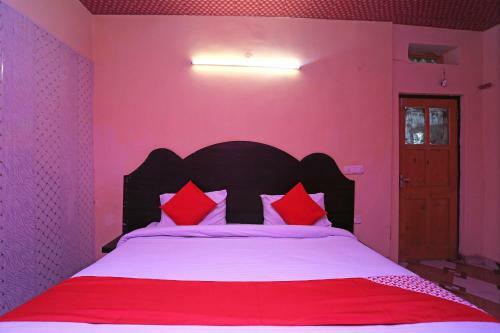 Hotel Oyo 29109 Mussoorie Hikes