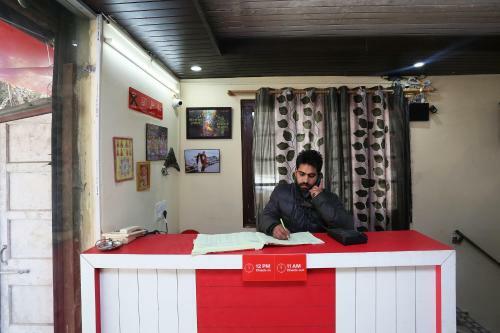 Hotel Oyo 29109 Mussoorie Hikes