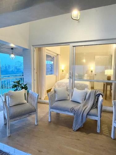 Sundays Forever - Barlows Cottage