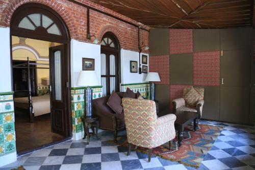 Hotel Raghu Vilas
