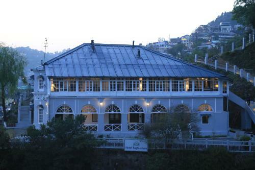 Hotel Raghu Vilas