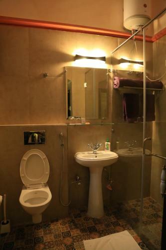 Hotel Raghu Vilas