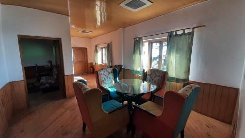 Hotel Cliffe Cottage Landour