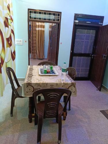 Monuments View B&B Orchha