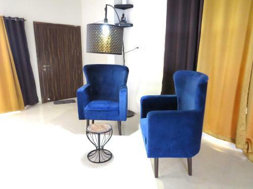 Lavish 3bhk Villa - Private Pool - F4 The Heaven