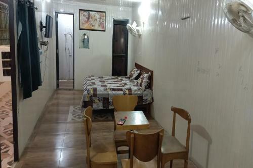 Apartamento Oyo Home 84041 Hotel Friontier