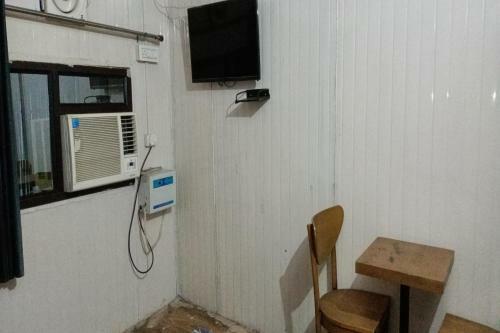 Apartamento Oyo Home 84041 Hotel Friontier