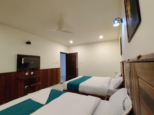 Hotel Velan Temple View By Pph Living