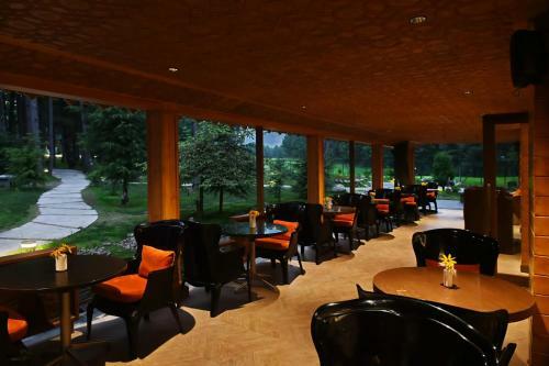Hotel Radisson Golf Resort Pahalgam