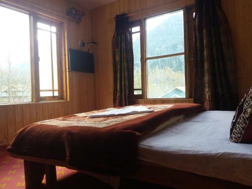 Hotel Gulfam Palace