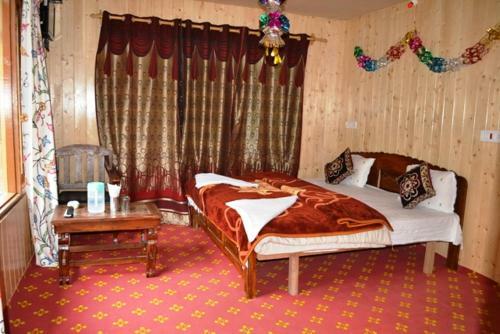Hotel Gulfam Palace