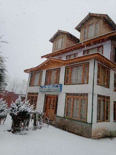 Hotel Gulfam Palace