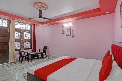 Oyo 81219 Brother's Hotel