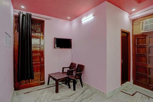 Oyo 81219 Brother's Hotel