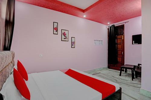 Oyo 81219 Brother's Hotel