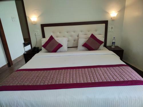 Hotel Guru Surbhi