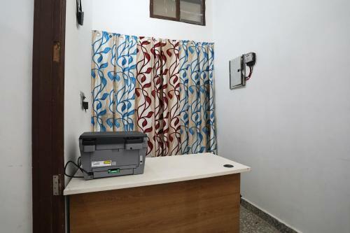 Hotel Oyo 40256 Sunshine Punjabi Dhaba