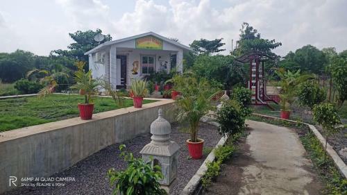 Khushboo Resort