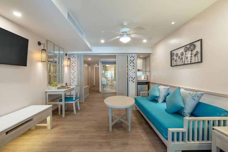 Hotel Katathani Phuket Beach Resort
