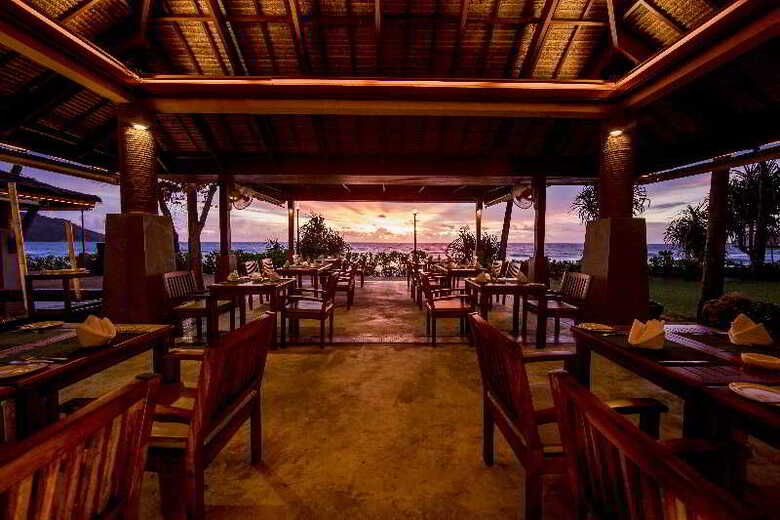 Hotel Katathani Phuket Beach Resort