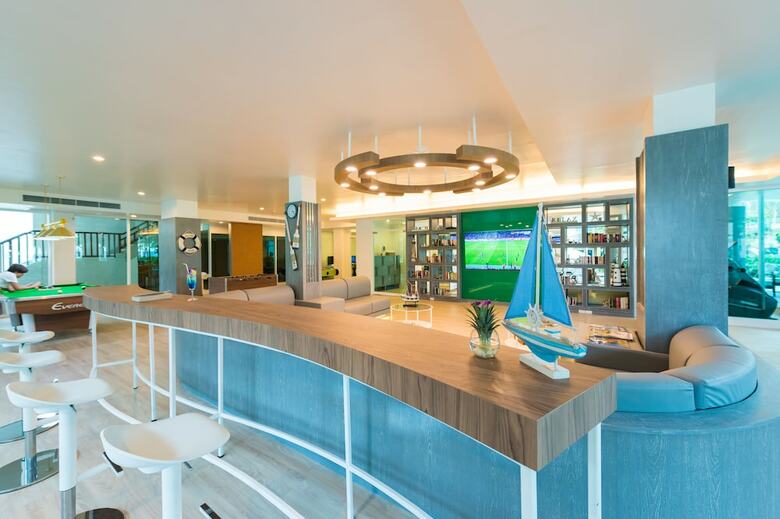 Hotel Katathani Phuket Beach Resort