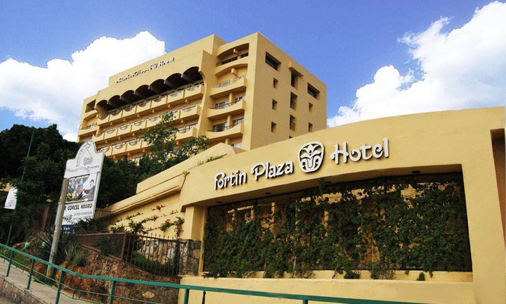 Hotel Fortin Plaza
