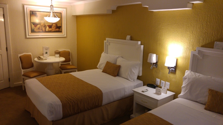 Hotel Country Plaza