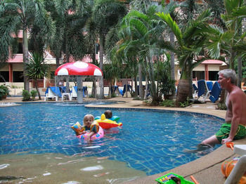 Hotel Baumanburi