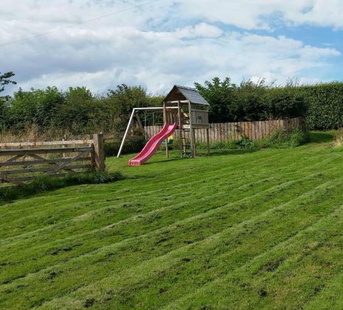 Old Farm Holiday Cottages (scottish Borders)