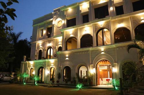 Hotel Pushap Palace