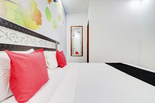 Capital O 79471 Hotel Sekhon