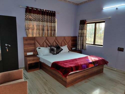 Villa Quinte Hills Residency