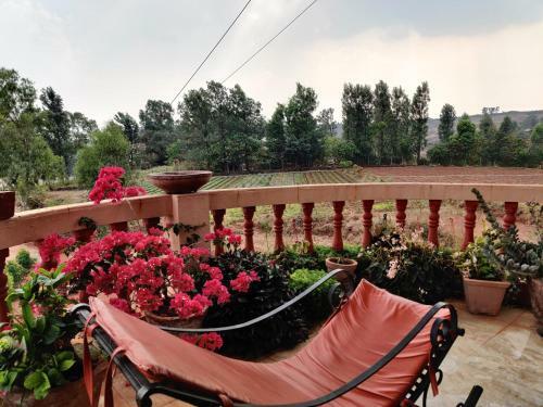 Villa Quinte Hills Residency
