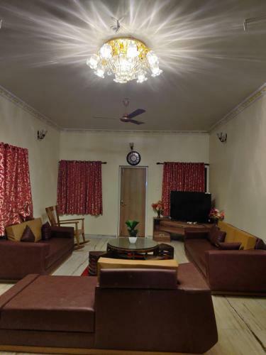 Villa Quinte Hills Residency